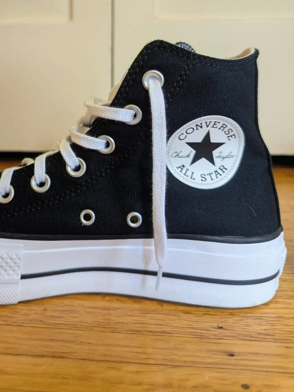 Converse Chuck Taylor All Star Platform High Tops Size 6.5